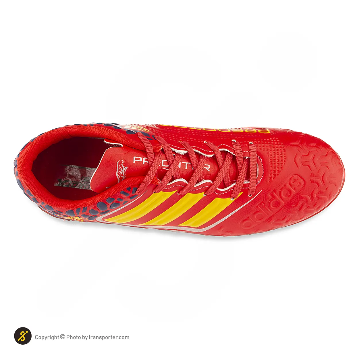 کفش فوتبال یوز